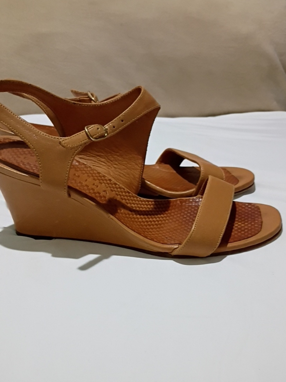 Tan Leather Women’s Slingback Sandals